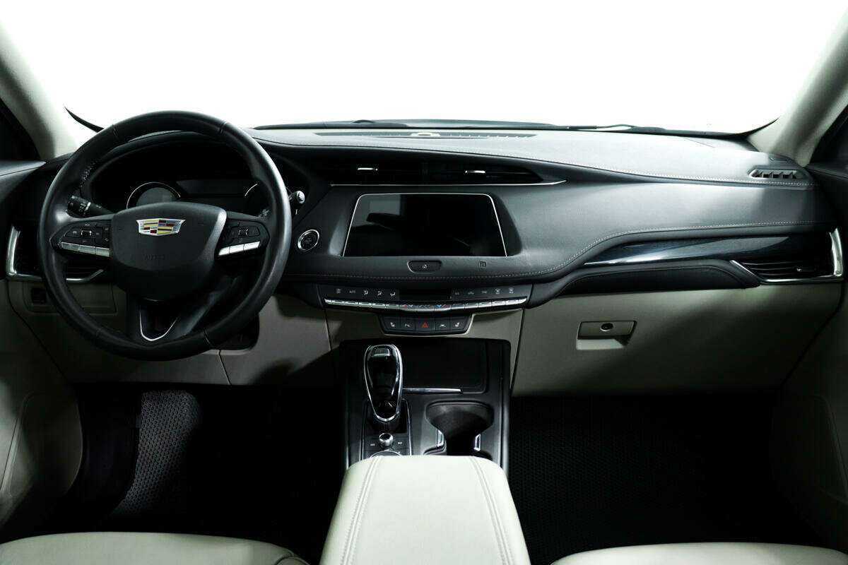Cadillac XT4 с пробегом — 2020 год. Фото: #10