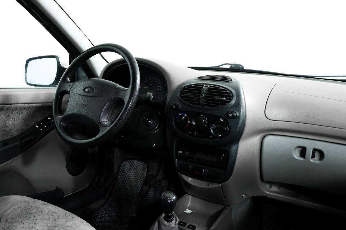 Lada (ВАЗ) Kalina с пробегом — 2011 год. Фото: #8