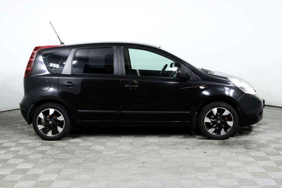 Nissan Note с пробегом — 2010 год. Фото: #3