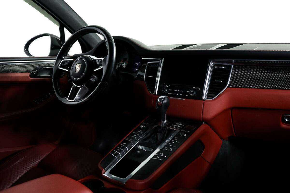 Porsche Macan с пробегом — 2016 год. Фото: #6