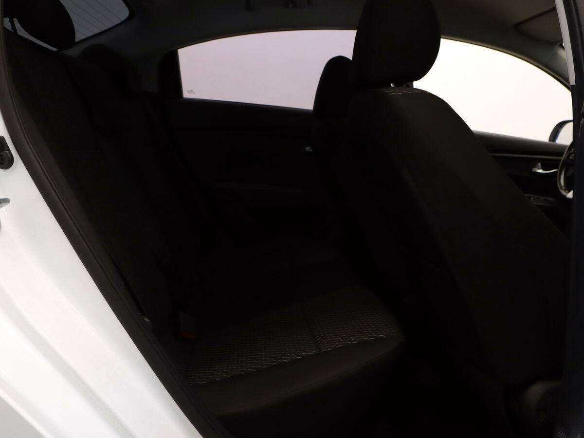 Kia Rio с пробегом — 2018 год. Фото: #7