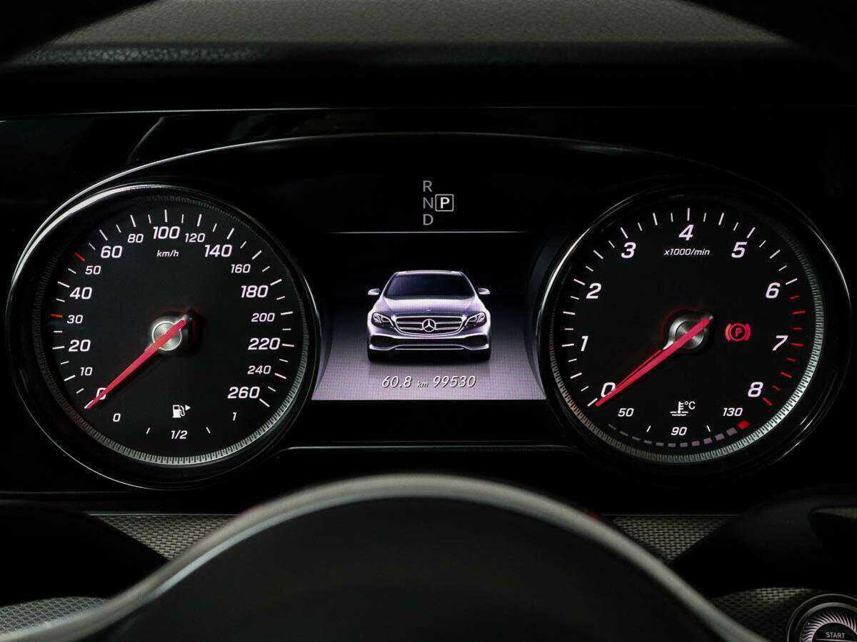 Mercedes-Benz E-Класс с пробегом — 2019 год. Фото: #8