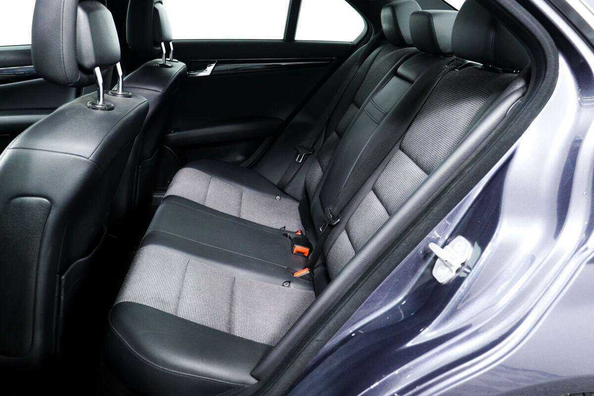 Mercedes-Benz C-Класс с пробегом — 2011 год. Фото: #11