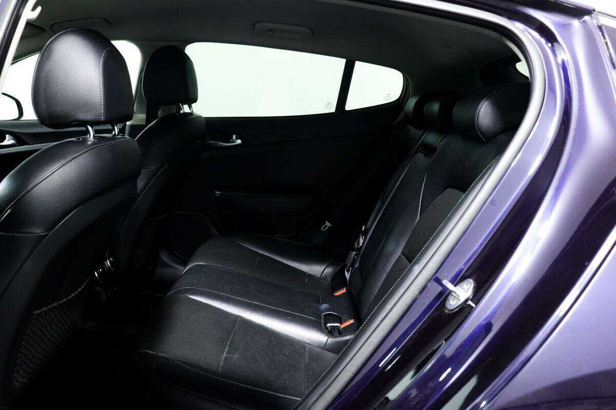 Kia Stinger с пробегом — 2019 год. Фото: #11