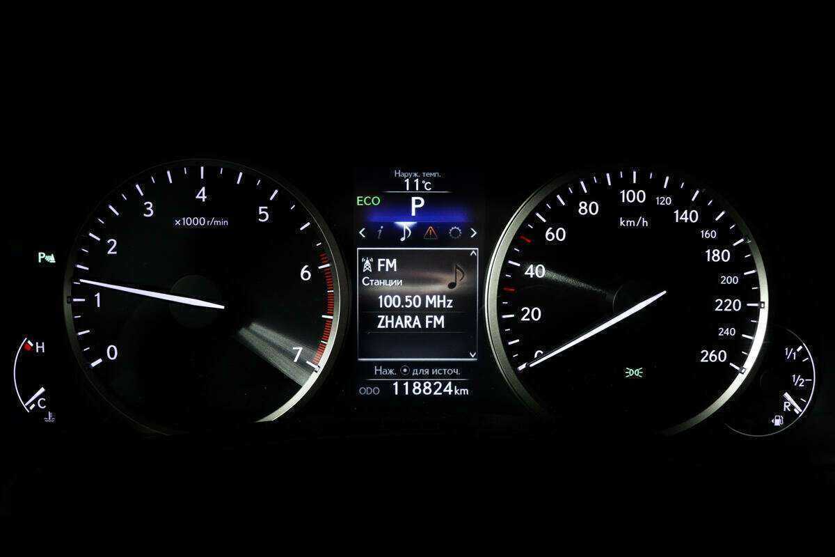 Lexus NX с пробегом — 2015 год. Фото: #9