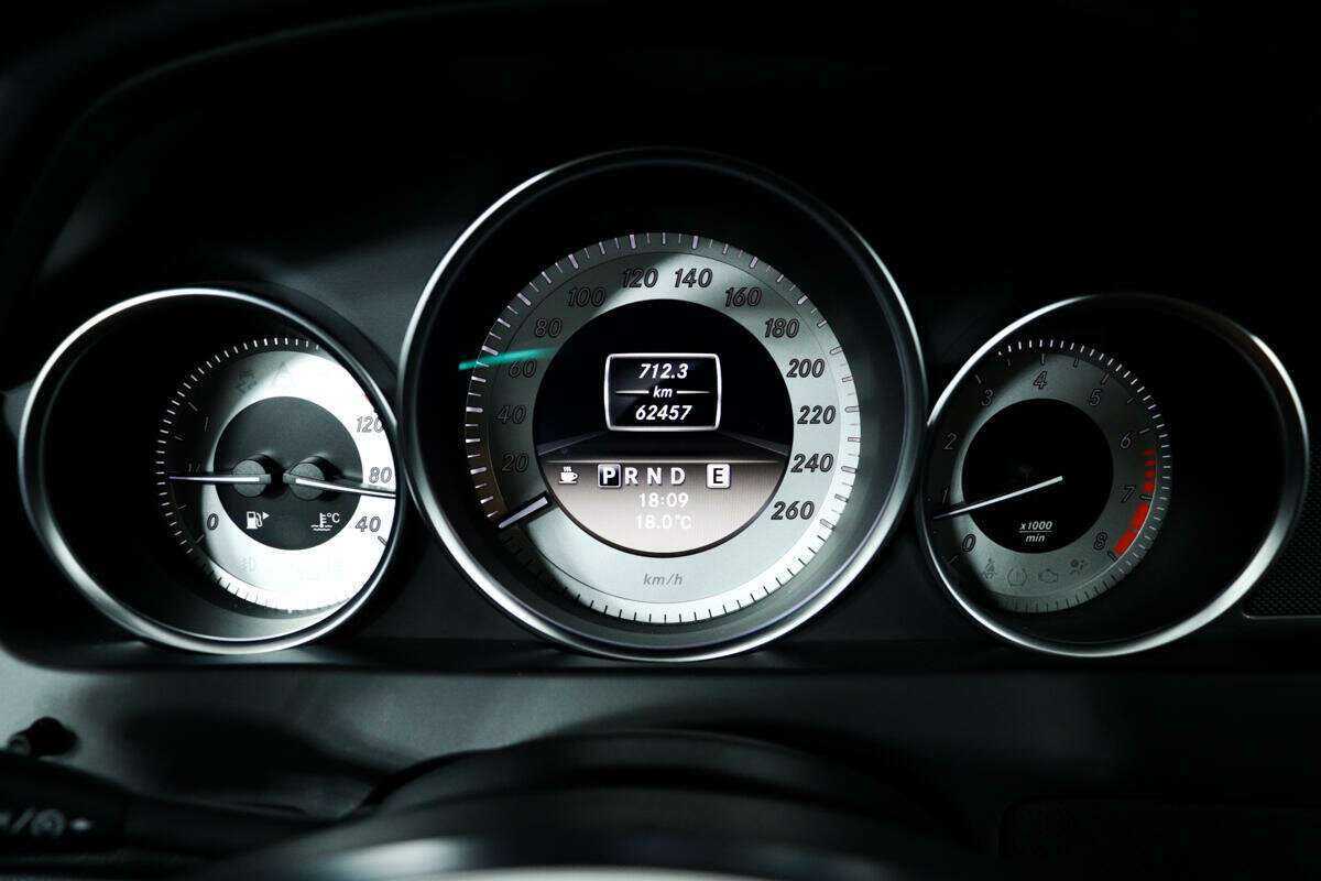 Mercedes-Benz C-Класс с пробегом — 2011 год. Фото: #7