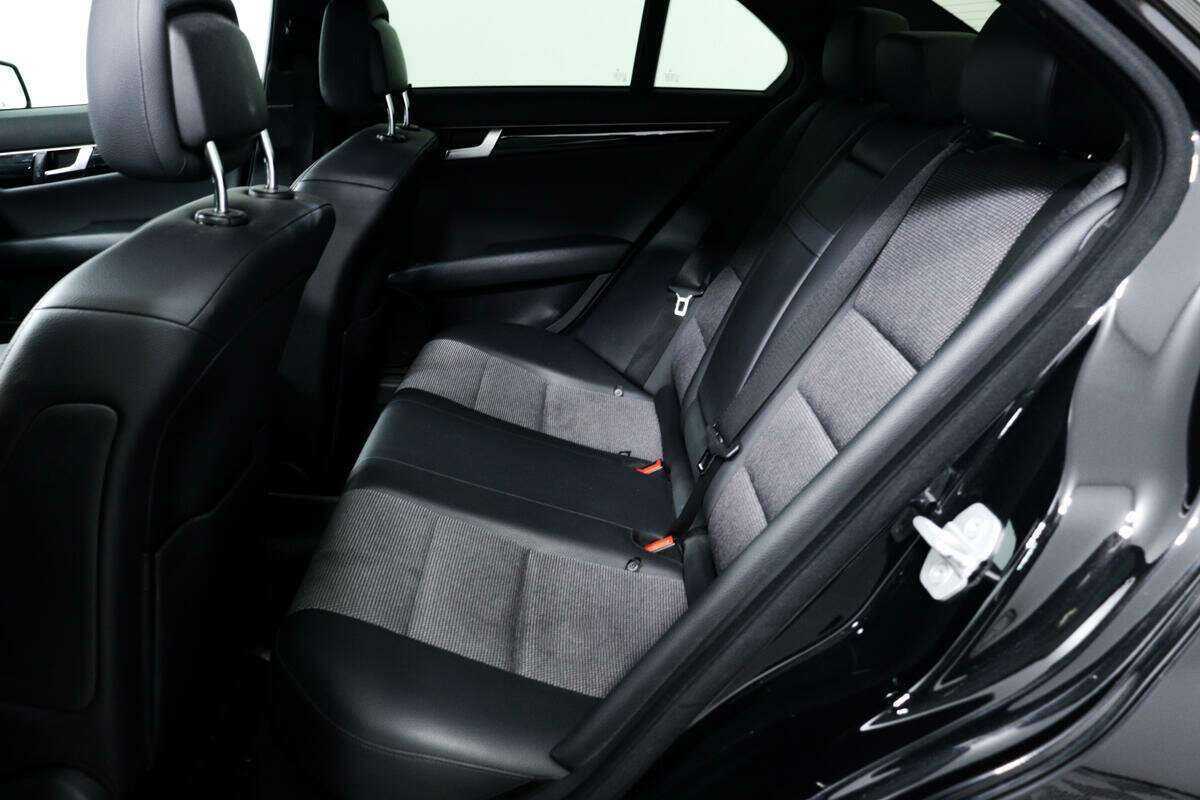 Mercedes-Benz C-Класс с пробегом — 2011 год. Фото: #9