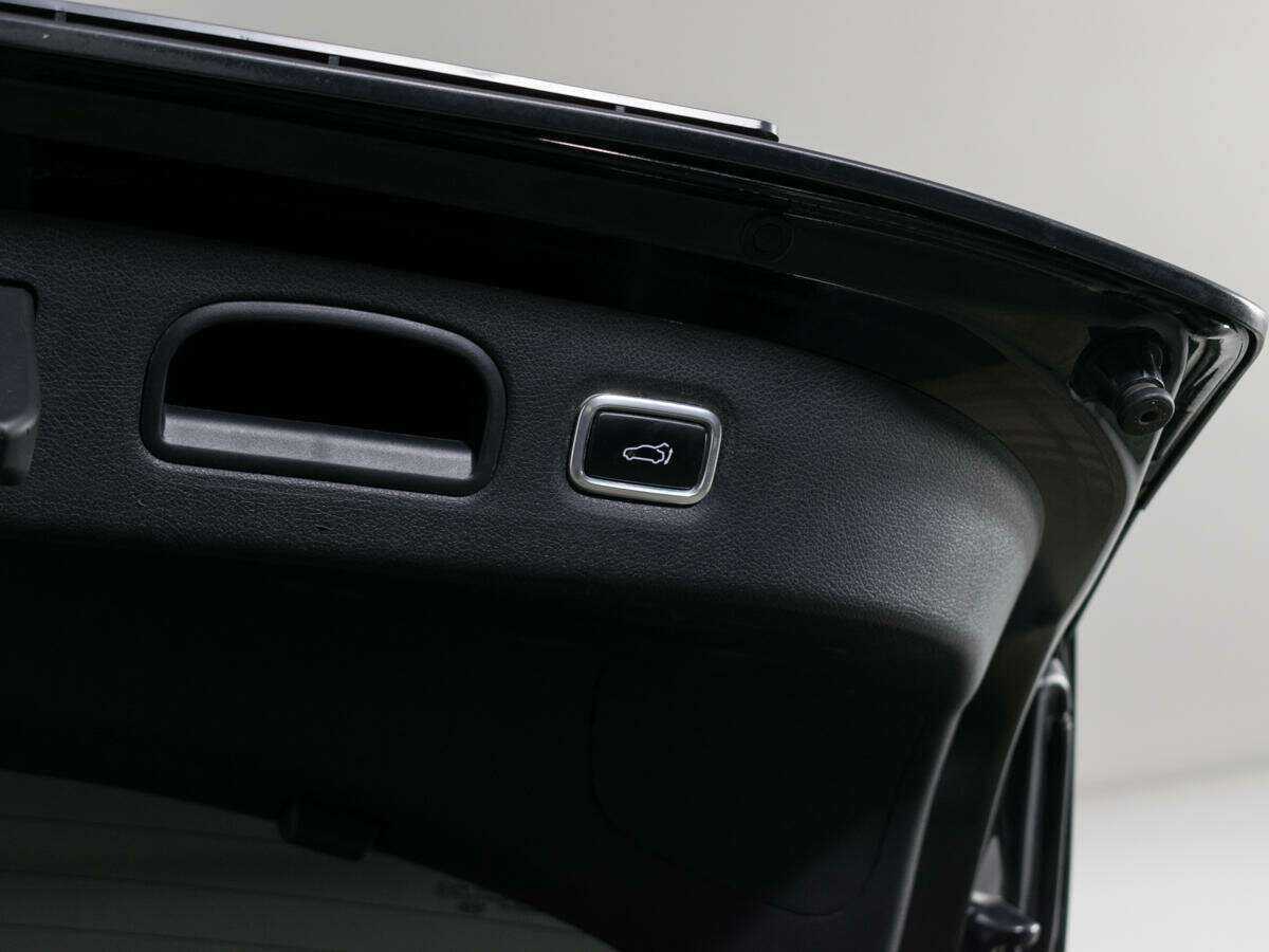 Kia Stinger с пробегом — 2018 год. Фото: #5