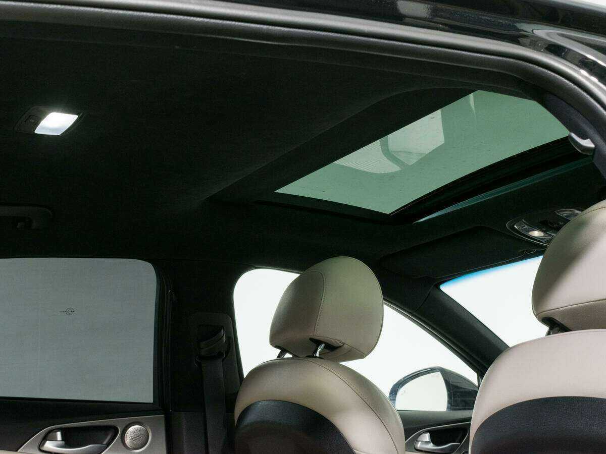 Kia Stinger с пробегом — 2018 год. Фото: #11