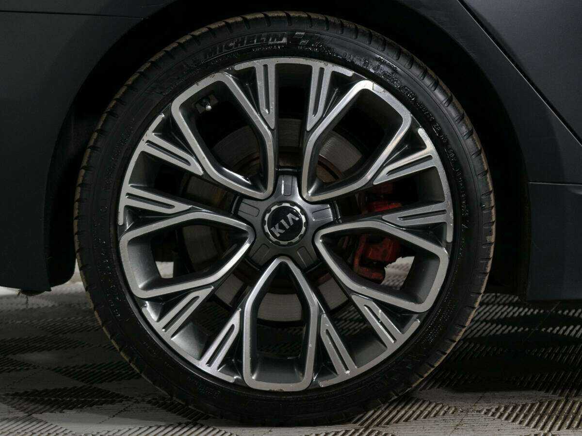 Kia Stinger с пробегом — 2018 год. Фото: #20