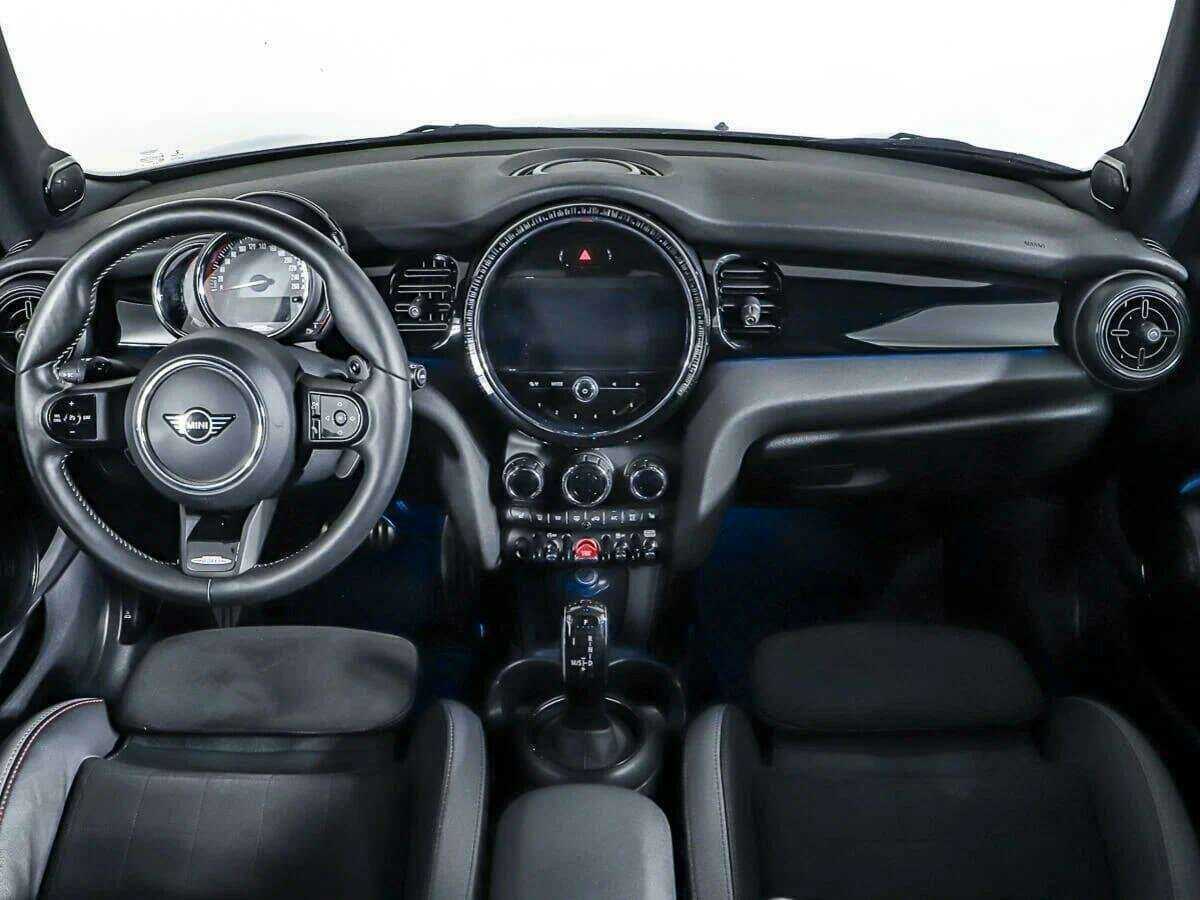 Mini Hatch с пробегом — 2021 год. Фото: #10