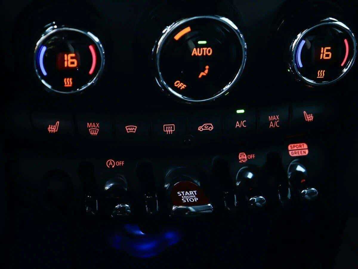 Mini Hatch с пробегом — 2021 год. Фото: #17