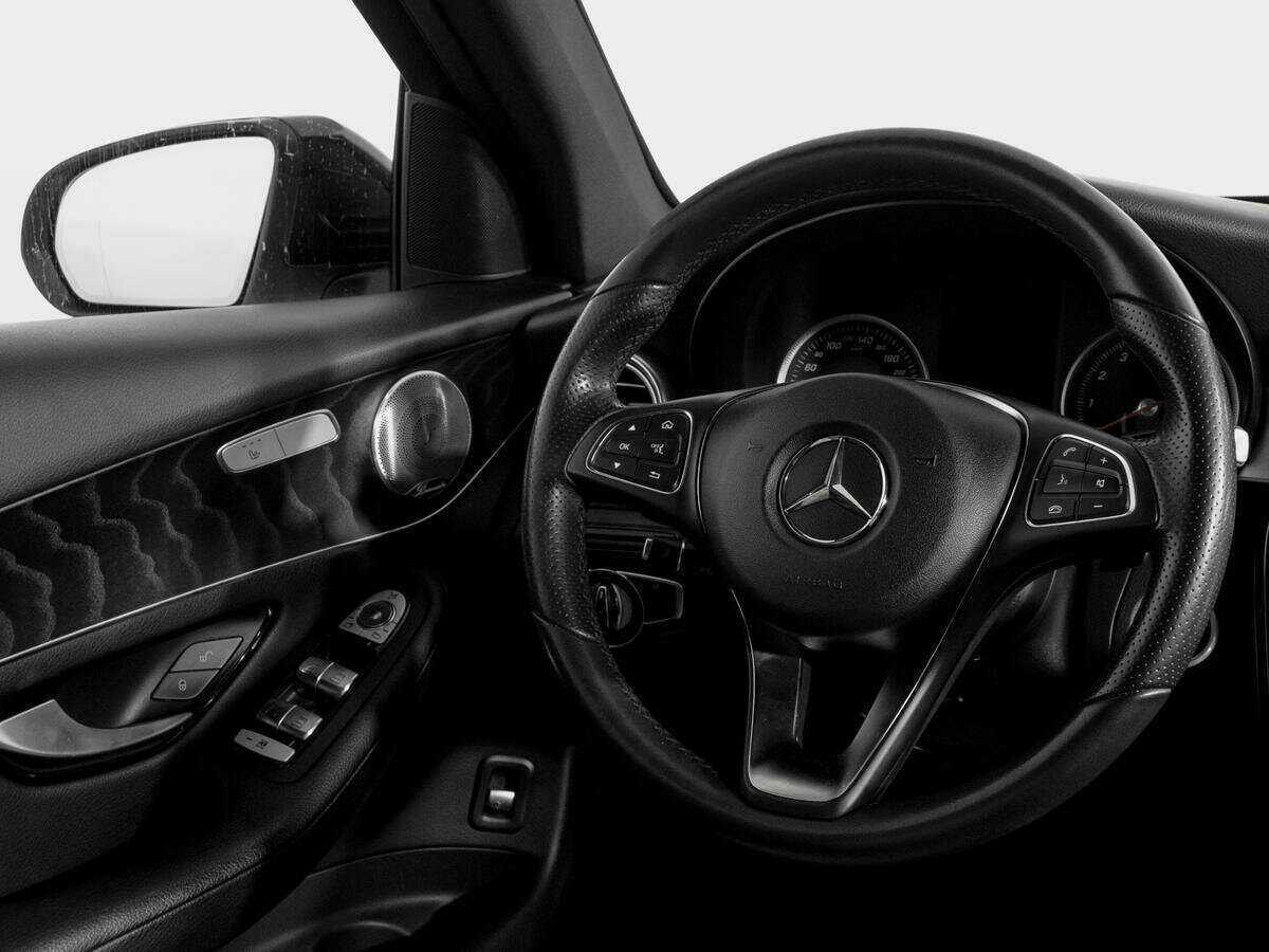 Mercedes-Benz GLC с пробегом — 2017 год. Фото: #14