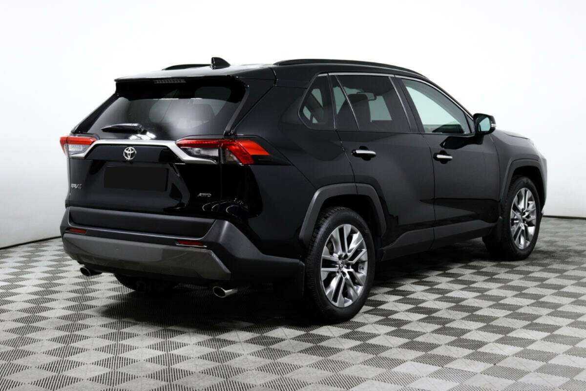 Toyota RAV4 с пробегом — 2019 год. Фото: #4