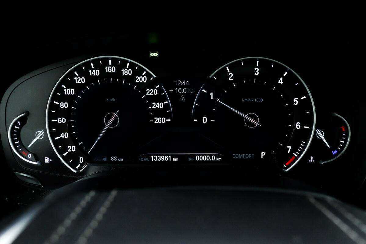 BMW 5 серии с пробегом — 2017 год. Фото: #8