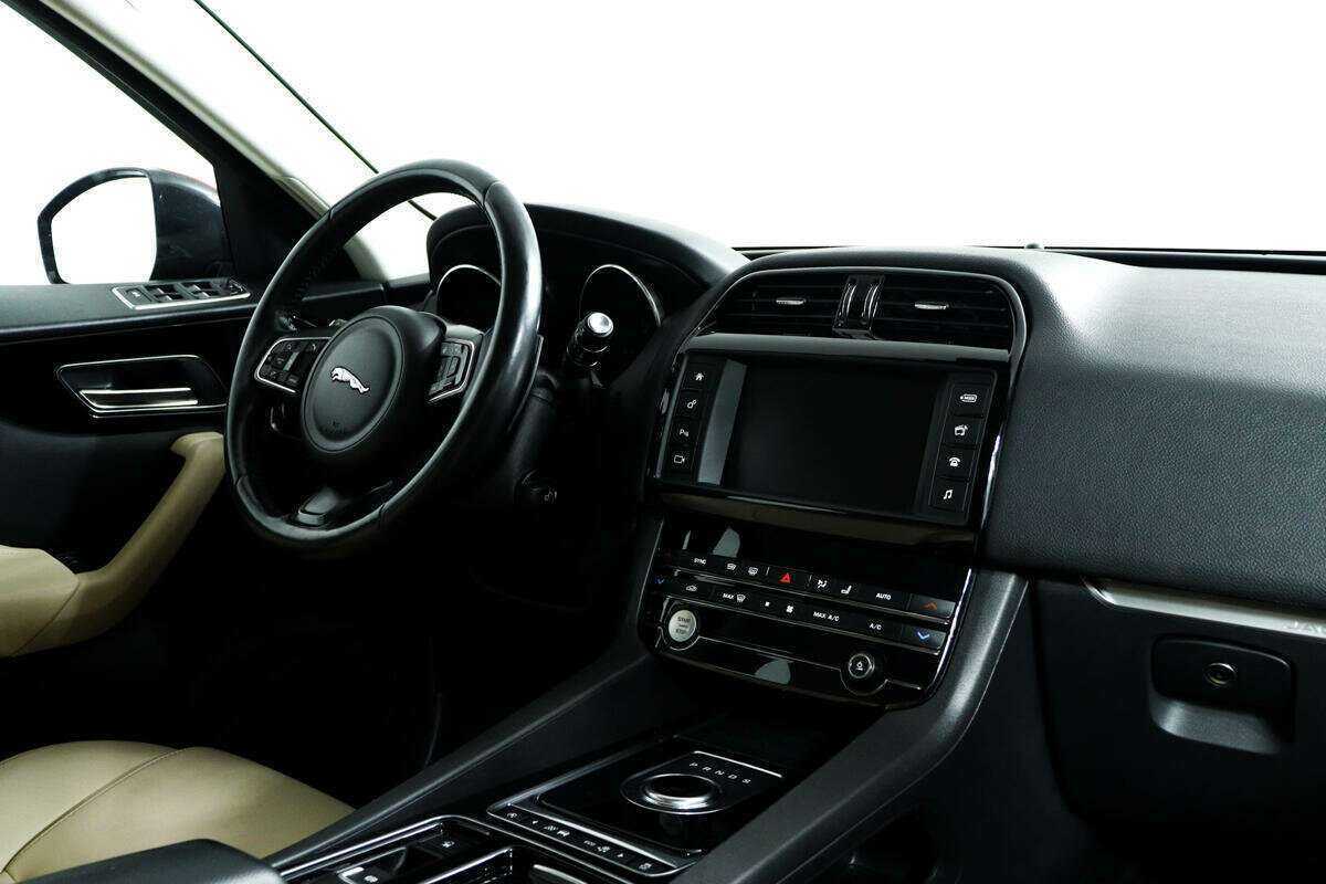 Jaguar F-Pace с пробегом — 2017 год. Фото: #8