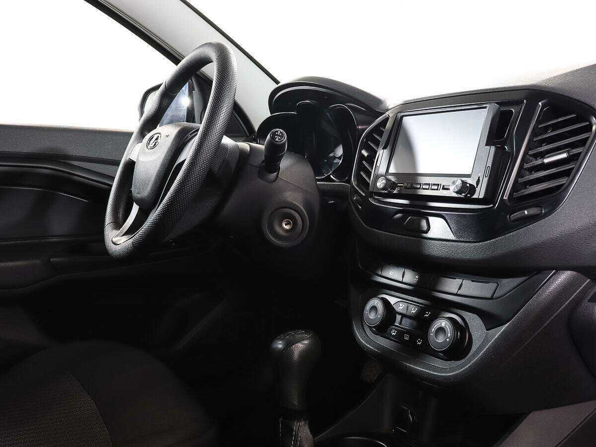 Lada (ВАЗ) Vesta с пробегом — 2020 год. Фото: #14