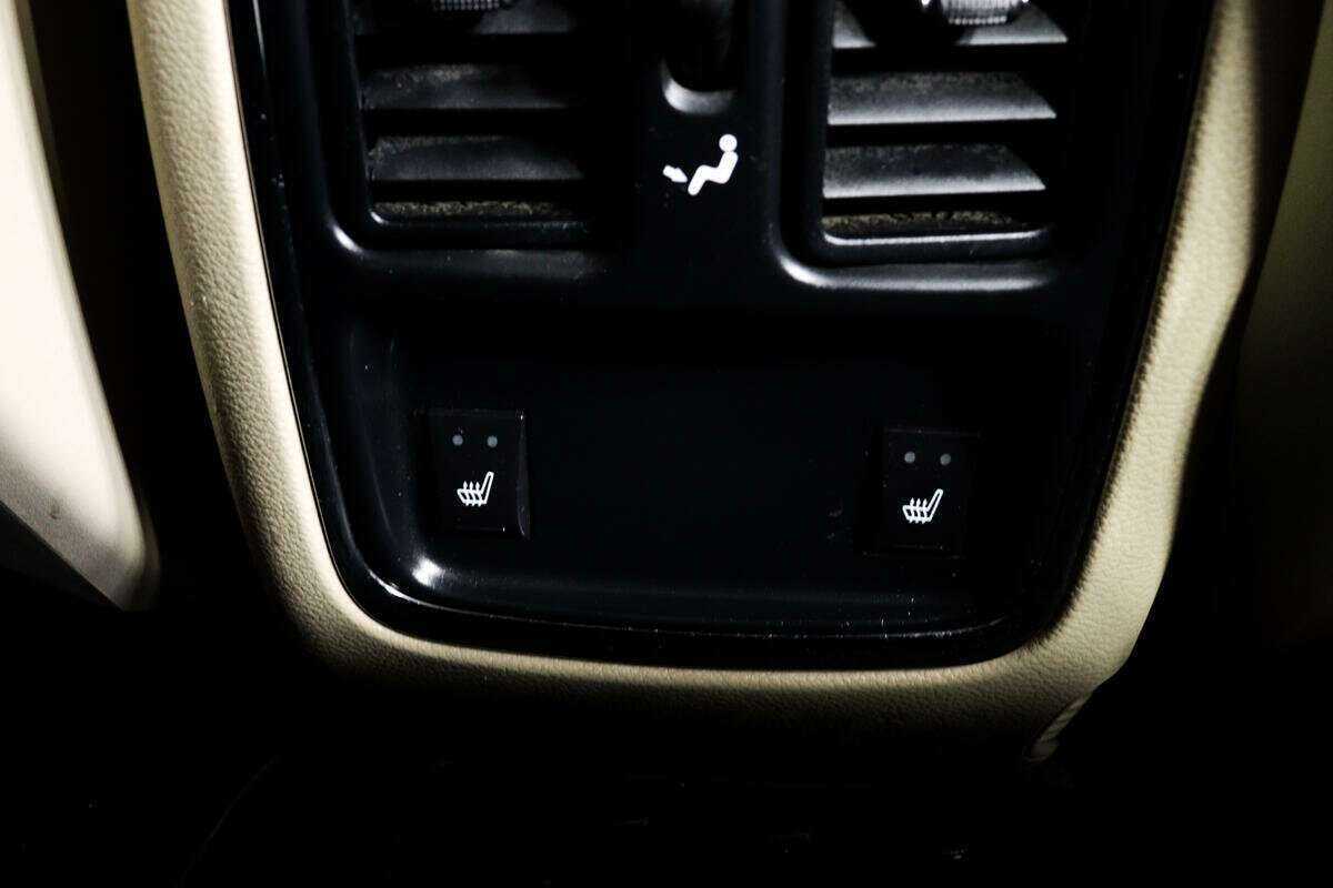 Jeep Grand Cherokee с пробегом — 2012 год. Фото: #11