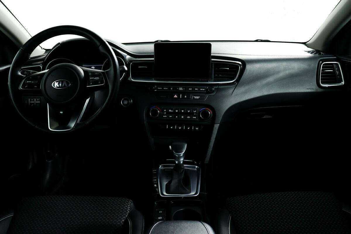 Kia Ceed с пробегом — 2019 год. Фото: #10