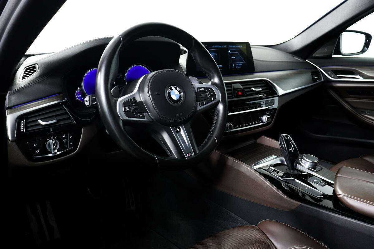 BMW 5 серии с пробегом — 2018 год. Фото: #12