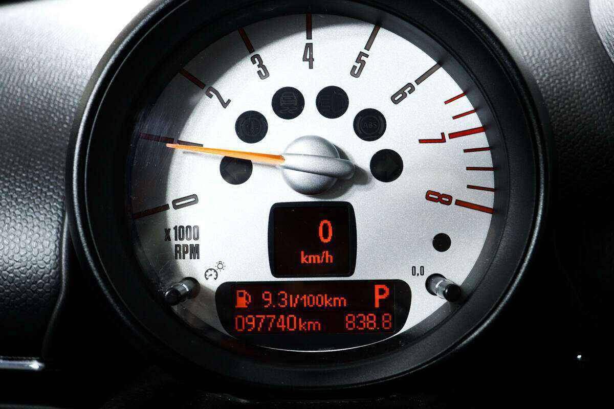 Mini Countryman с пробегом — 2011 год. Фото: #9