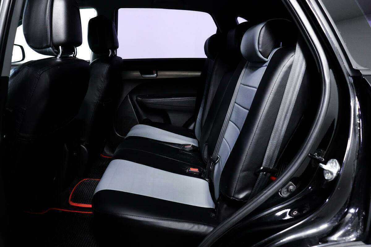 Kia Sorento с пробегом — 2010 год. Фото: #11