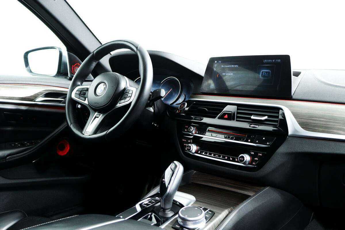 BMW 5 серии с пробегом — 2017 год. Фото: #8