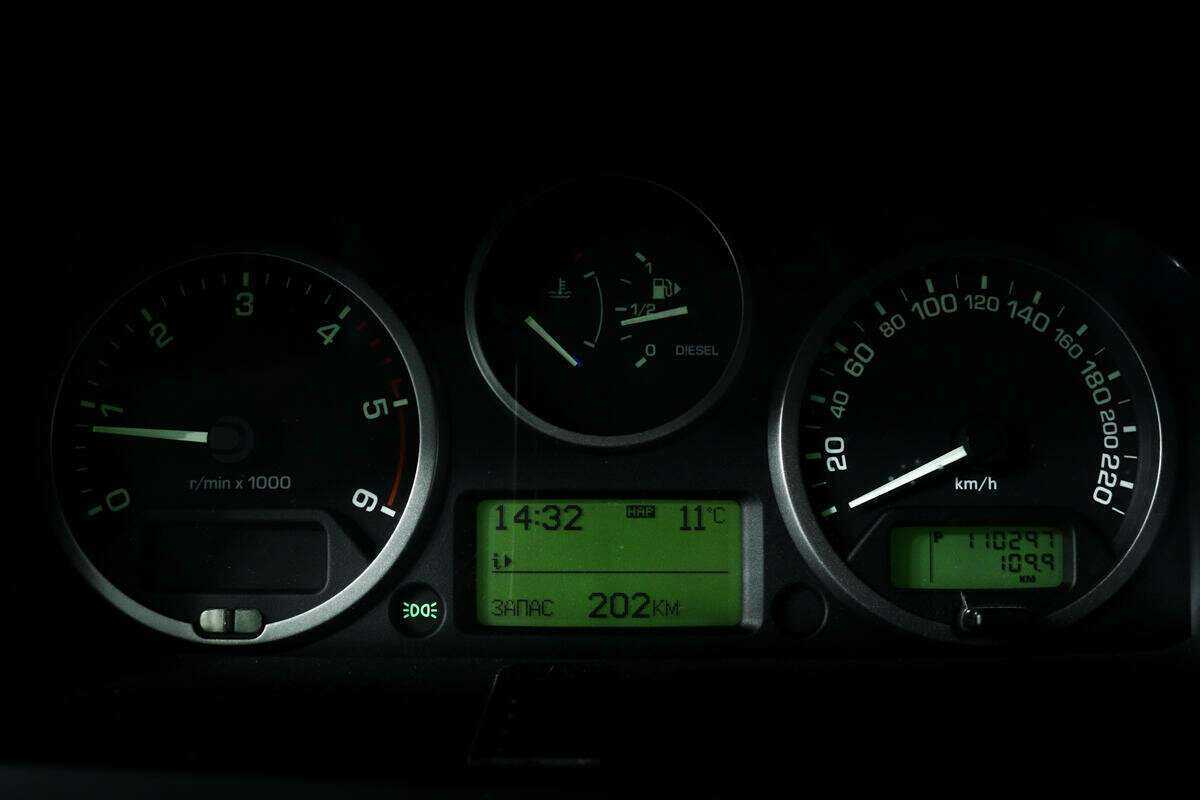 Land Rover Freelander с пробегом — 2010 год. Фото: #9