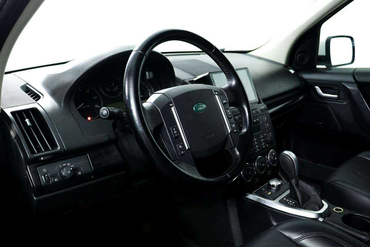 Land Rover Freelander с пробегом — 2010 год. Фото: #12