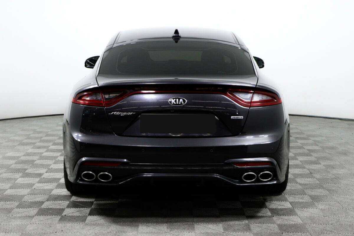 Kia Stinger с пробегом — 2018 год. Фото: #5