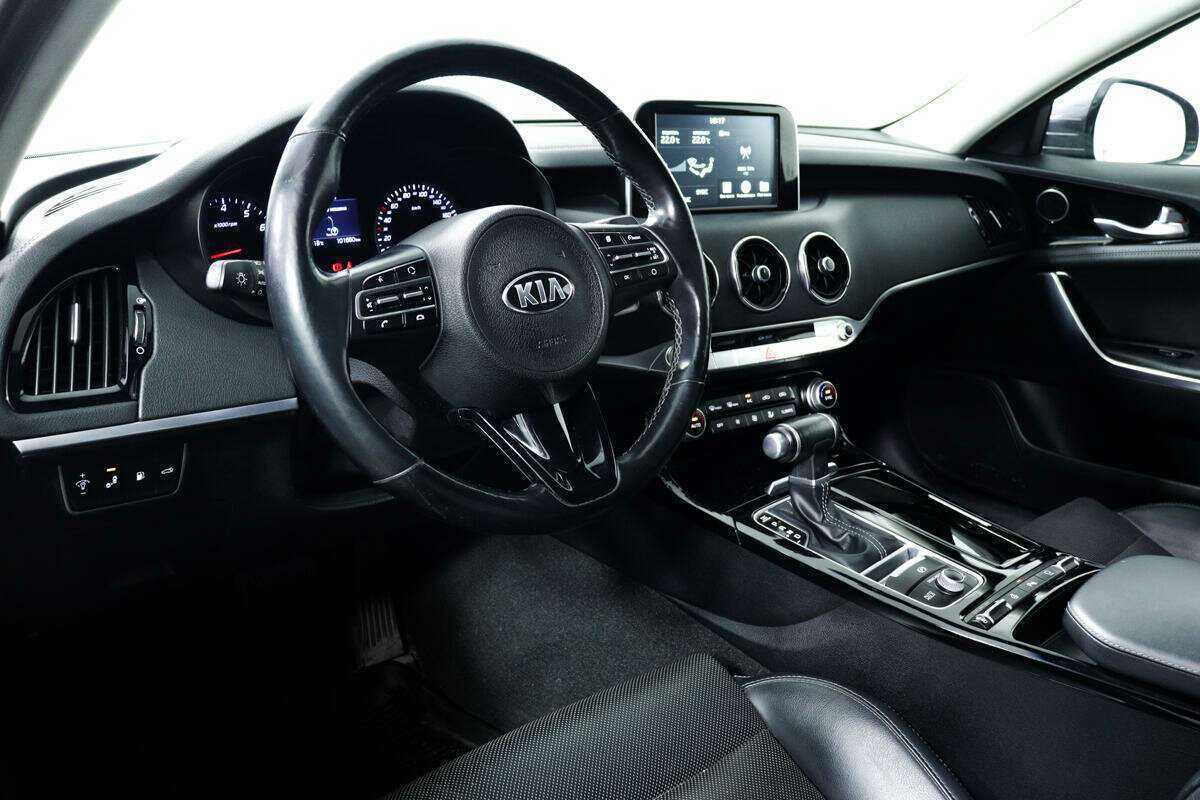 Kia Stinger с пробегом — 2018 год. Фото: #12