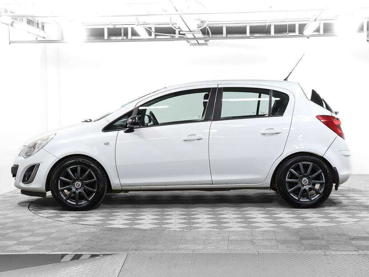 Opel Corsa с пробегом — 2011 год. Фото: #7