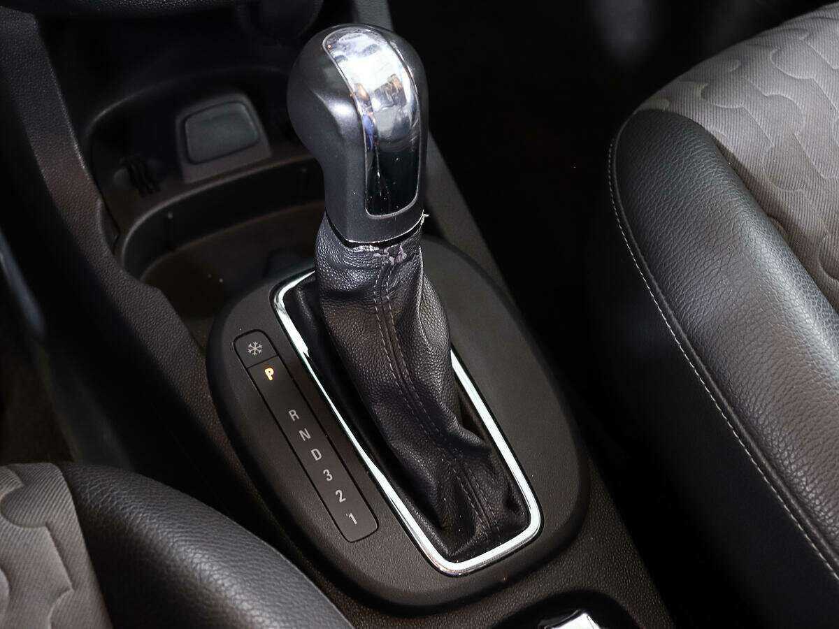 Opel Corsa с пробегом — 2011 год. Фото: #13