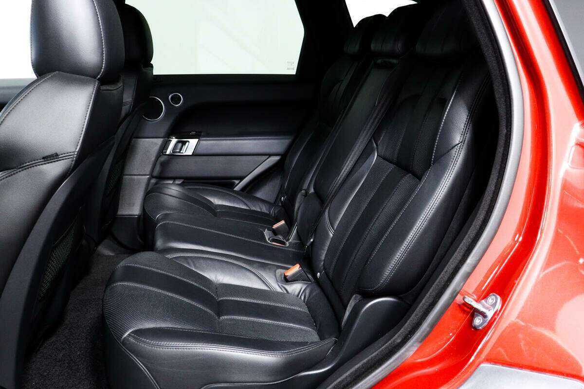 Land Rover Range Rover Sport с пробегом — 2014 год. Фото: #11