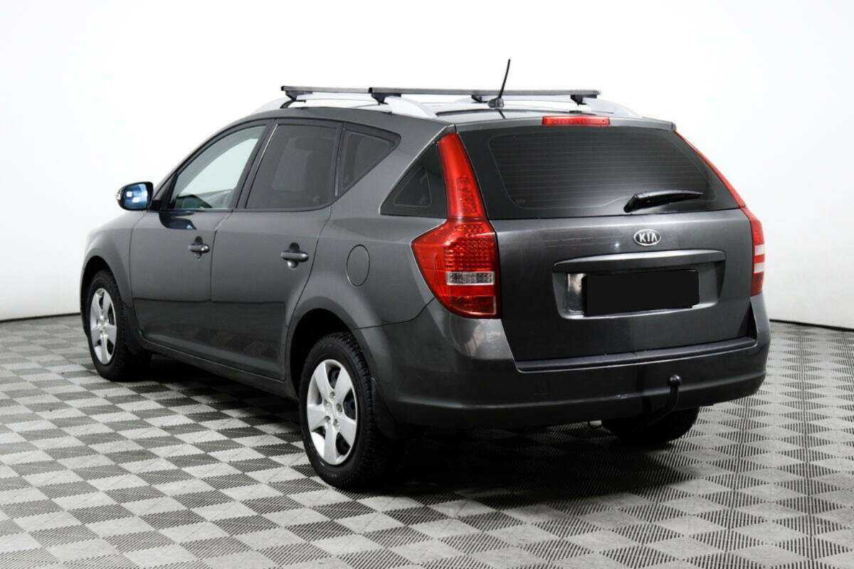 Kia Ceed с пробегом — 2011 год. Фото: #6