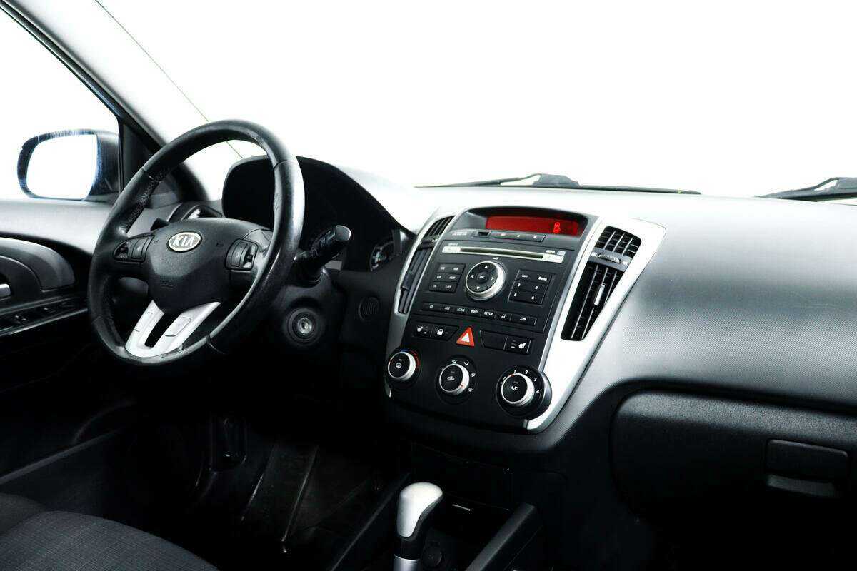 Kia Ceed с пробегом — 2011 год. Фото: #8