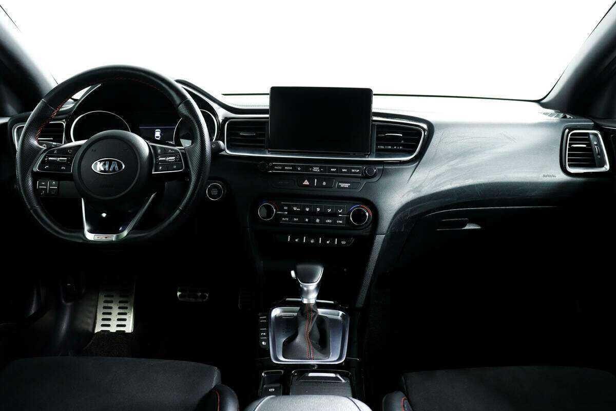 Kia Proceed с пробегом — 2019 год. Фото: #10