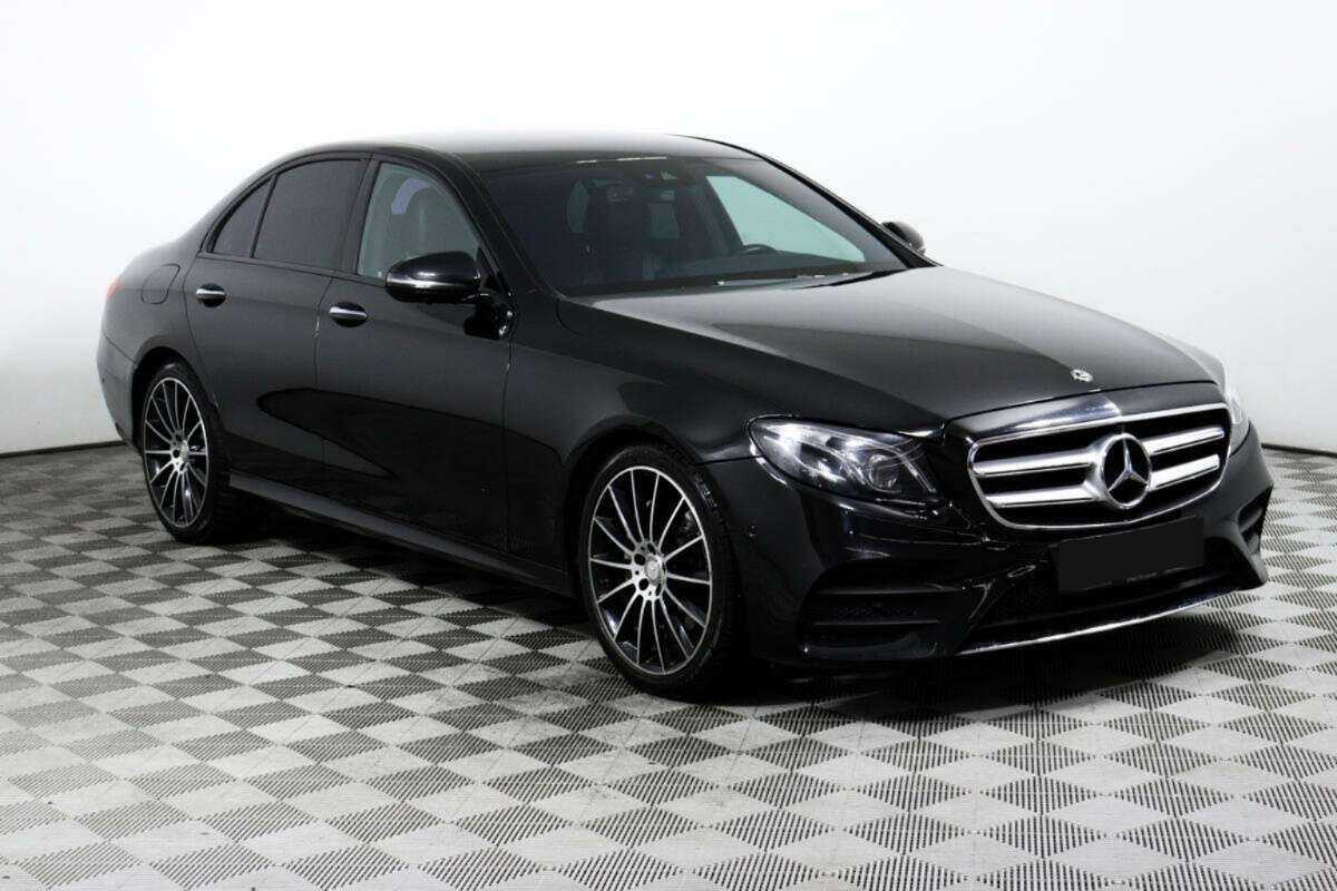 Mercedes-Benz E-Класс с пробегом — 2017 год. Фото: #2