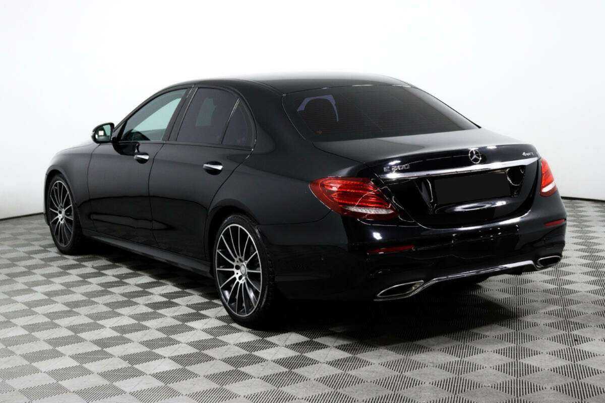 Mercedes-Benz E-Класс с пробегом — 2017 год. Фото: #6