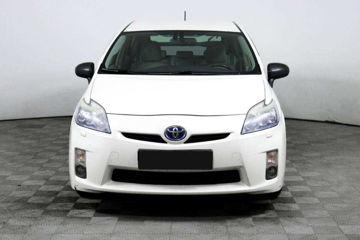 Toyota Prius с пробегом — 2009 год. Фото: #1