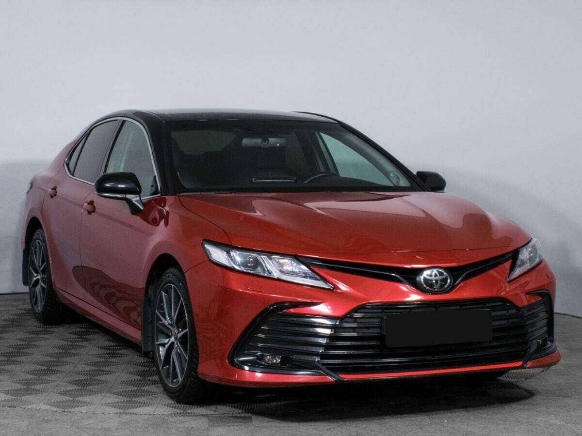 Toyota Camry с пробегом — 2021 год. Фото: #2