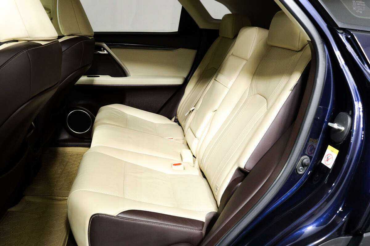 Lexus RX с пробегом — 2016 год. Фото: #11