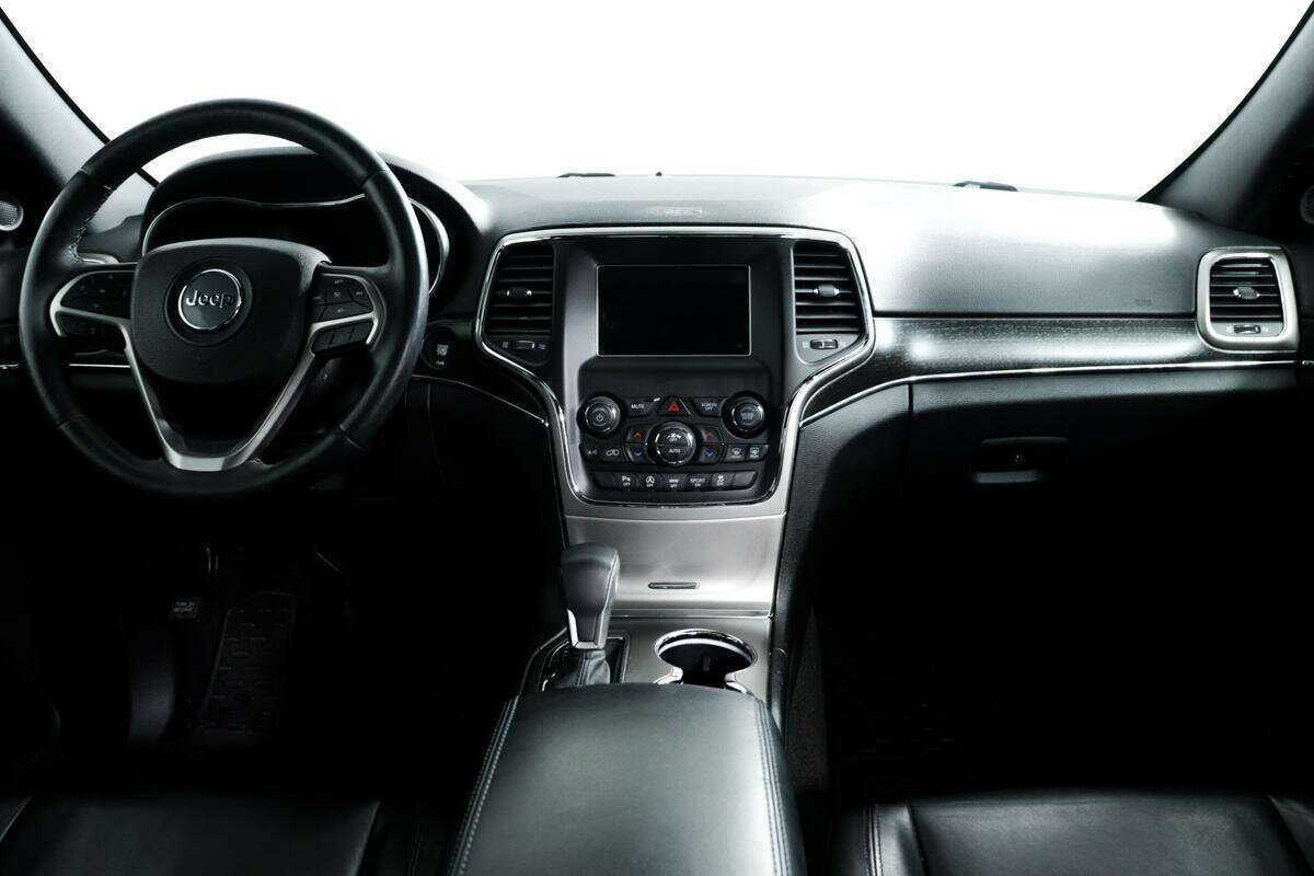 Jeep Grand Cherokee с пробегом — 2018 год. Фото: #10