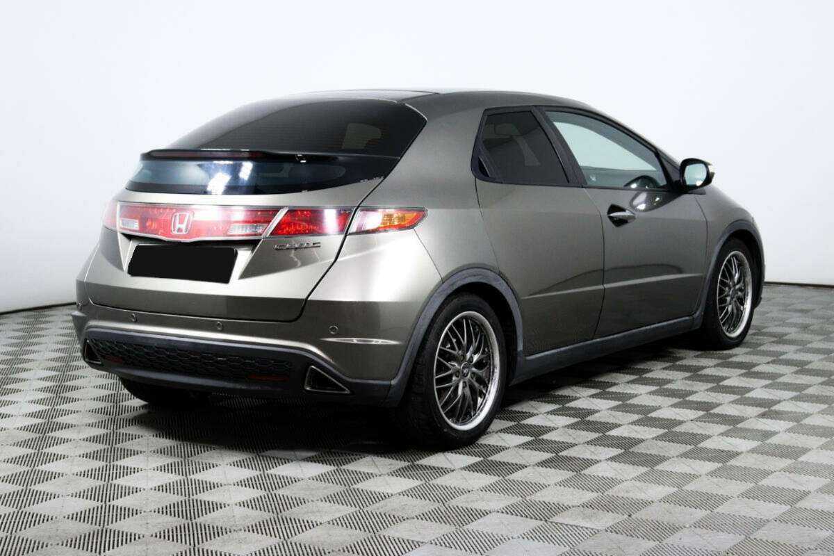 Honda Civic с пробегом — 2008 год. Фото: #4