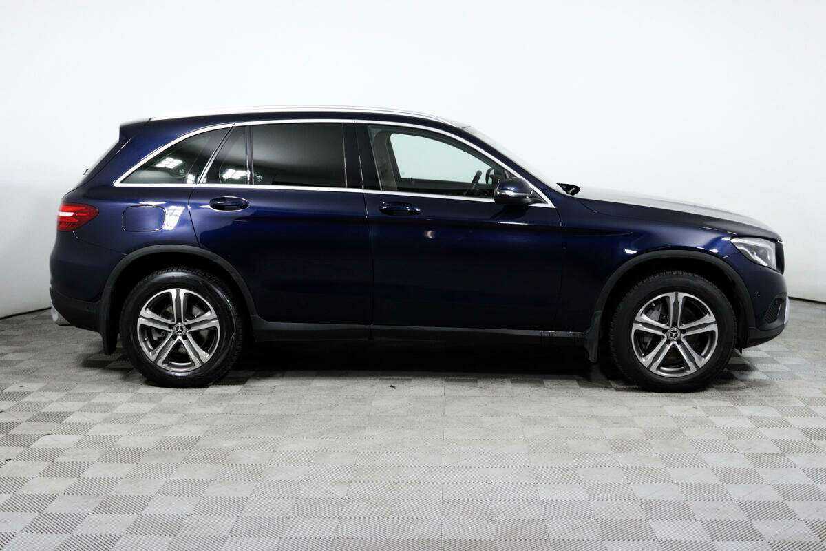 Mercedes-Benz GLC с пробегом — 2017 год. Фото: #3