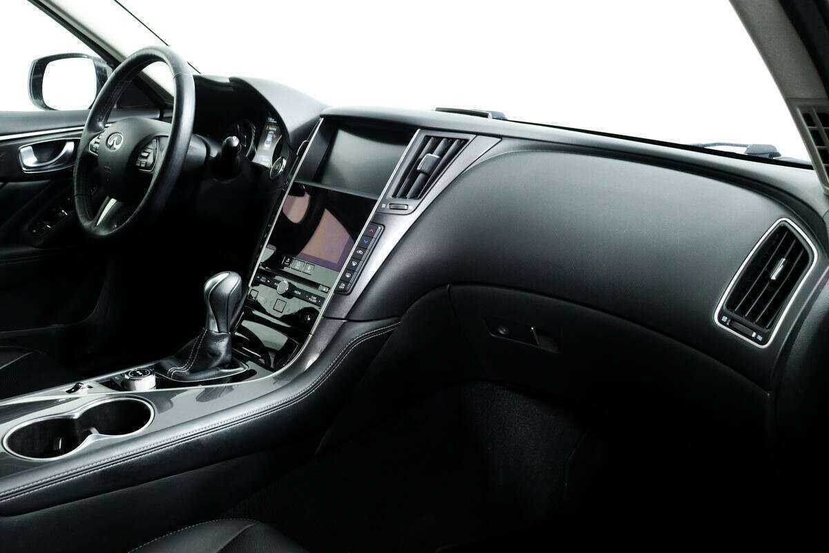 Infiniti Q50 с пробегом — 2016 год. Фото: #6