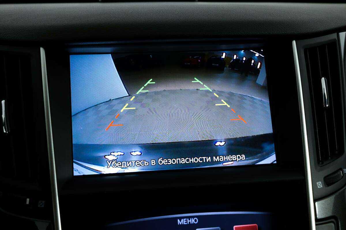 Infiniti Q50 с пробегом — 2016 год. Фото: #11