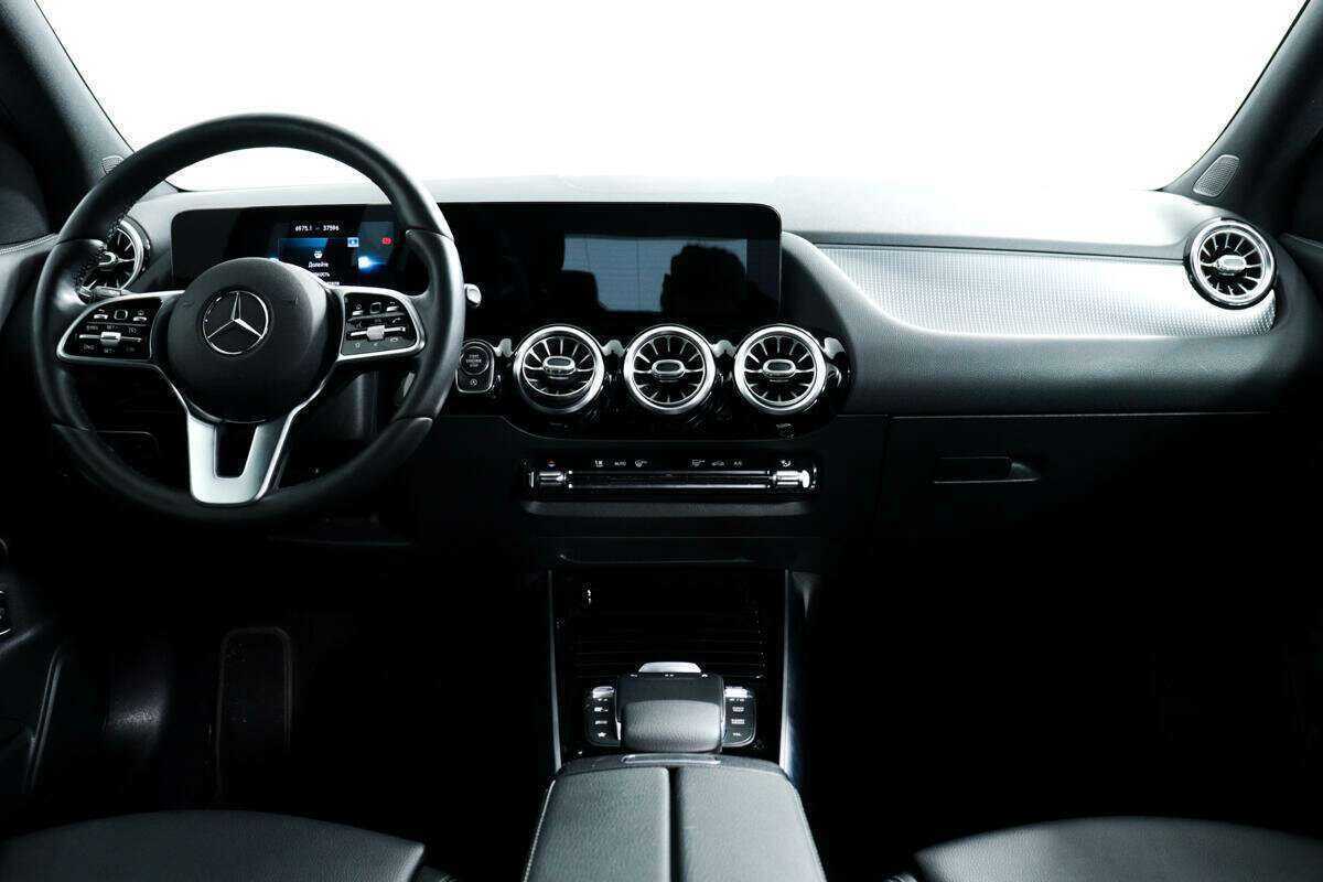 Mercedes-Benz GLA с пробегом — 2020 год. Фото: #10