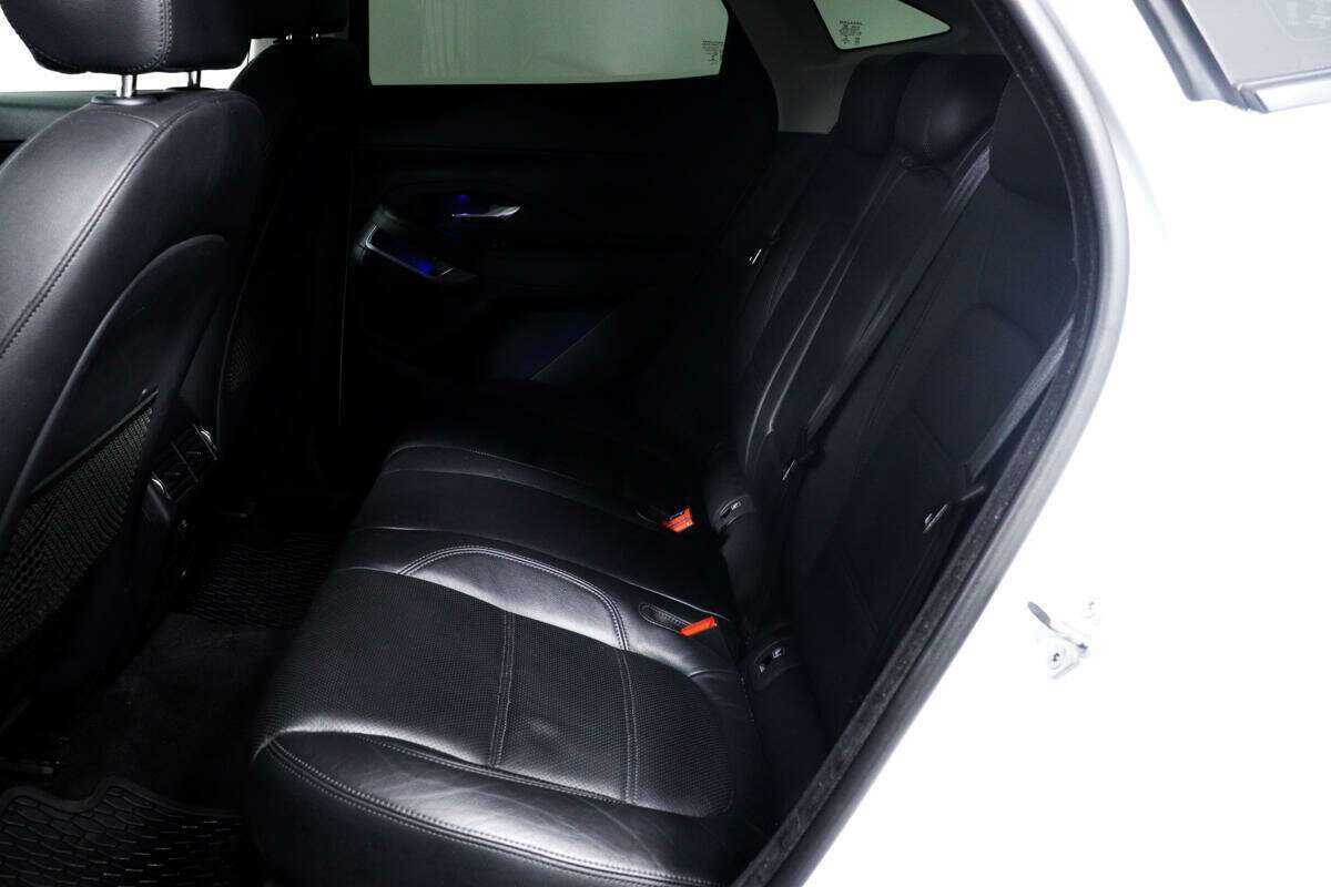 Jaguar E-Pace с пробегом — 2018 год. Фото: #11