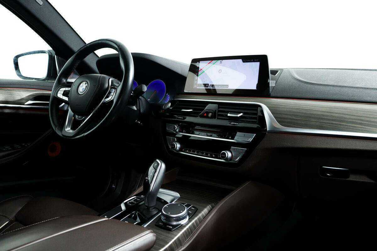 BMW 5 серии с пробегом — 2019 год. Фото: #8